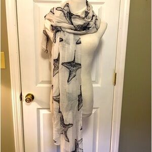 No brand name on this novelty scarf wrap. Is NWT. Sea star, starfish print.